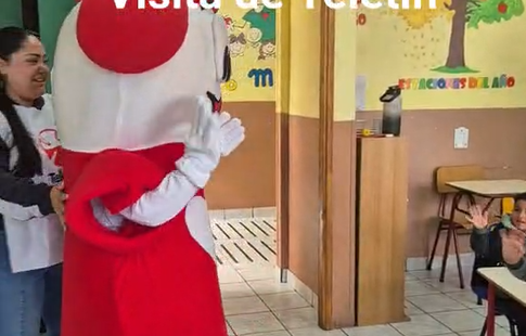 Visita de Teletín